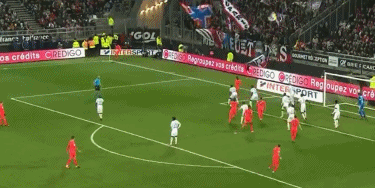 上演大四喜斩获金靴，法比奥当选中超官方第30轮最佳球员（独中四元加冕金靴，法比奥荣膺中超第30轮官方MVP）