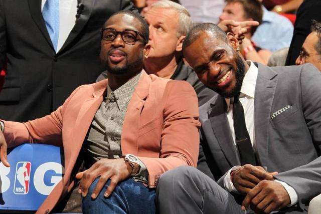 记者：张琳芃大概率还要再坚守一年，发挥老队员传帮带（记者：张琳芃大概率再战一年，担起老将传帮带职责）