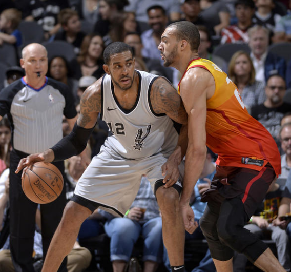 萌神认证，库里：科尔曾用瓜迪奥拉的传控理念指导我们（库里透露：科尔曾以瓜迪奥拉的传控理念执教我们）