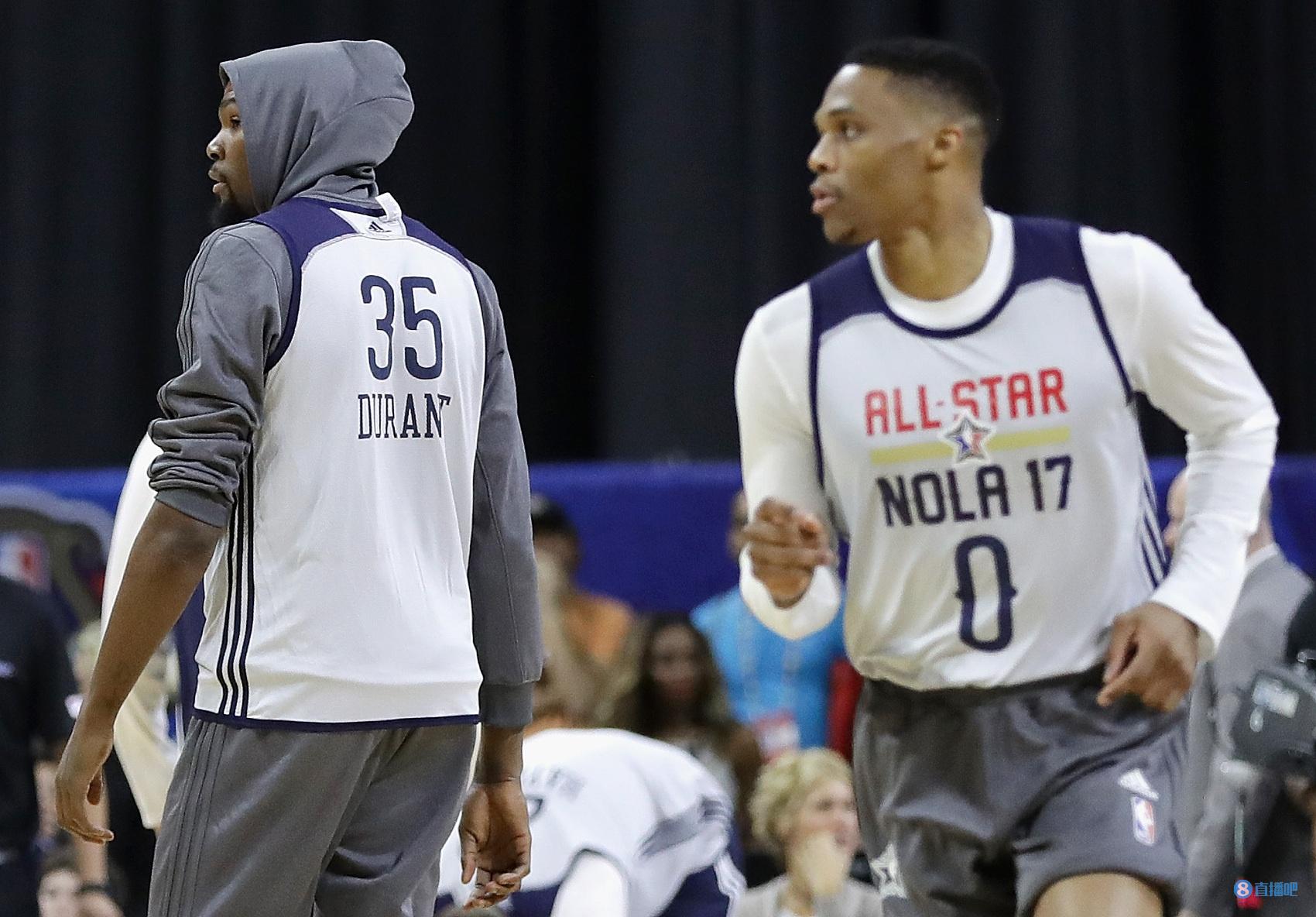 半场战报：尤文2-1卡利亚里，伊尔迪兹双响，弗拉霍维奇伤退（半场速递：尤文2-1领先卡利亚里，伊尔迪兹梅开二度，弗拉霍维奇因伤离场）